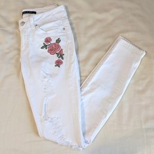 Angel Kiss White Ripped Skinny Jeans